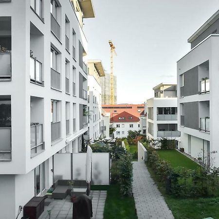 Deluxe Ferienwohnung Apartment Stuttgart Centre/Milaneo Exterior foto